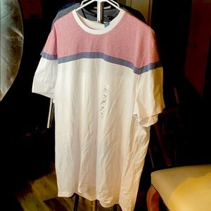 Perry Ellis Tshirt